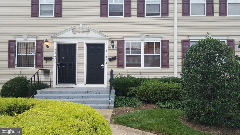 2507 Kent Town Place unit B, Hyattsville, MD 20785 - photo 1