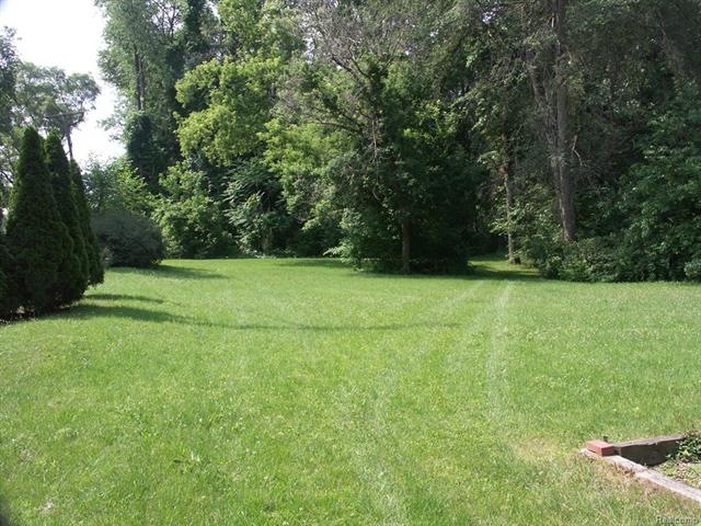 8415 Cascade