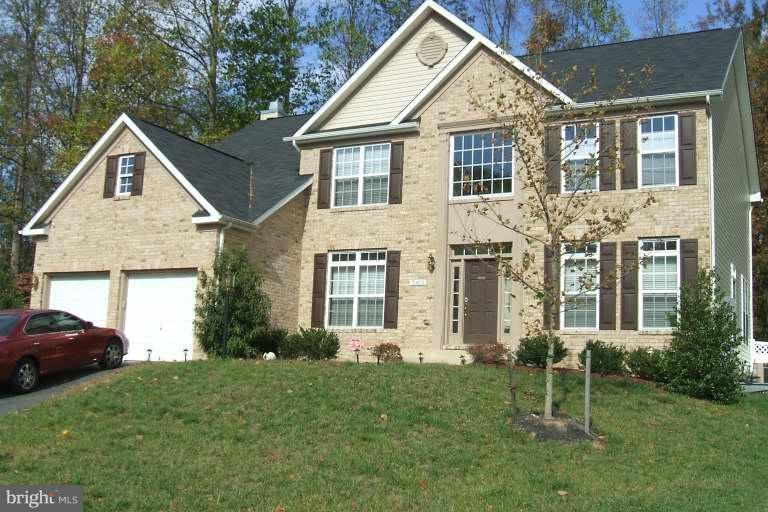 11402 Covered Bridge Ct, Glenn Dale, MD 20769 - photo 1