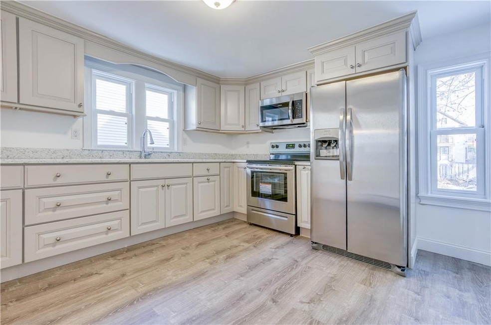 117 Thompson St, Poughkeepsie, NY 12601 - photo 1