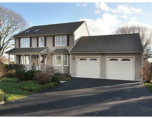 21 Commonwealth Ave, Barrington, RI 02806 - photo 1