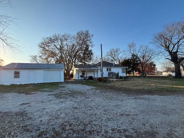 1517 Housatonic St, Burlington, KS 66839 - photo 1