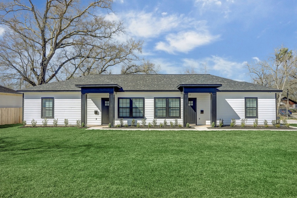 4802 Cruse Rd unit 1, Houston, TX 77016 - photo 1