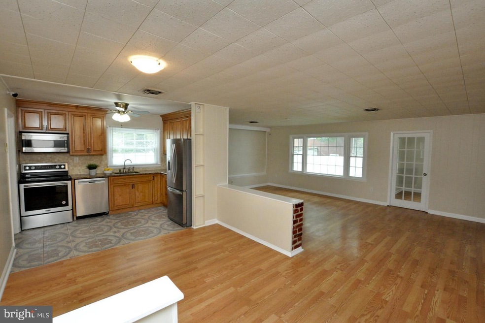 31 Beechfern Ln, Willingboro, NJ 08046 - photo 1