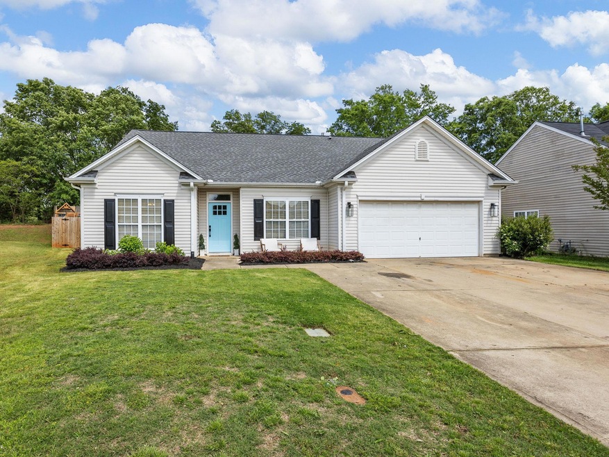 422 N Musgrove Ln, Duncan, SC 29334 - photo 1