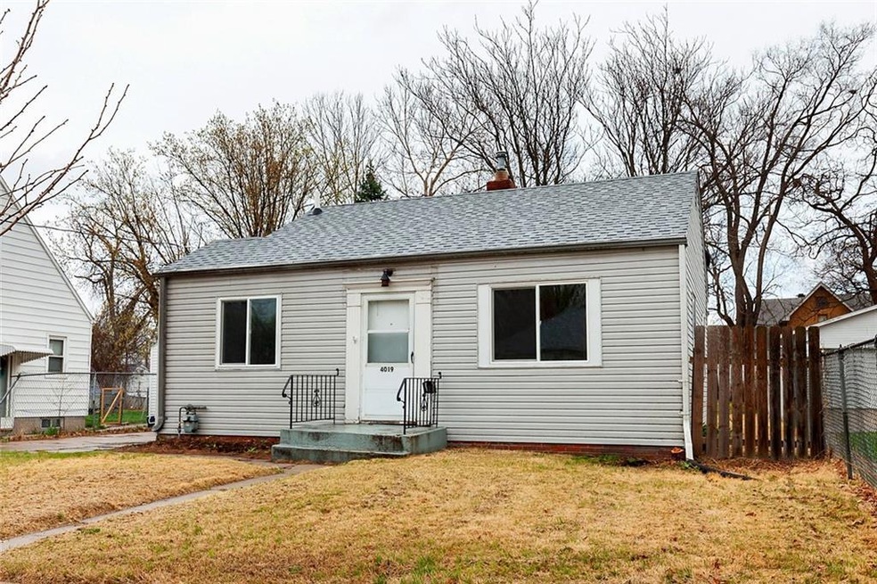 4019 3rd St, Des Moines, IA 50313 - photo 1