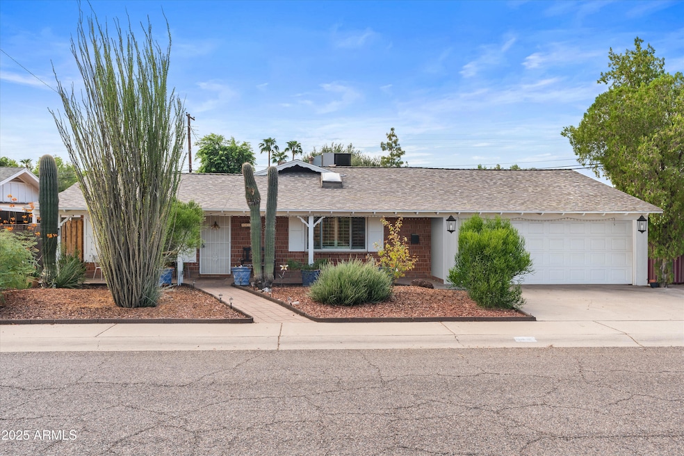 For Sale $718,900 • Co-Listing Agent