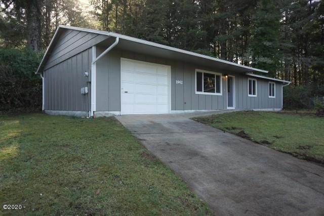 1942 SW Galley Ct, Lincoln City, OR 97367 - photo 1