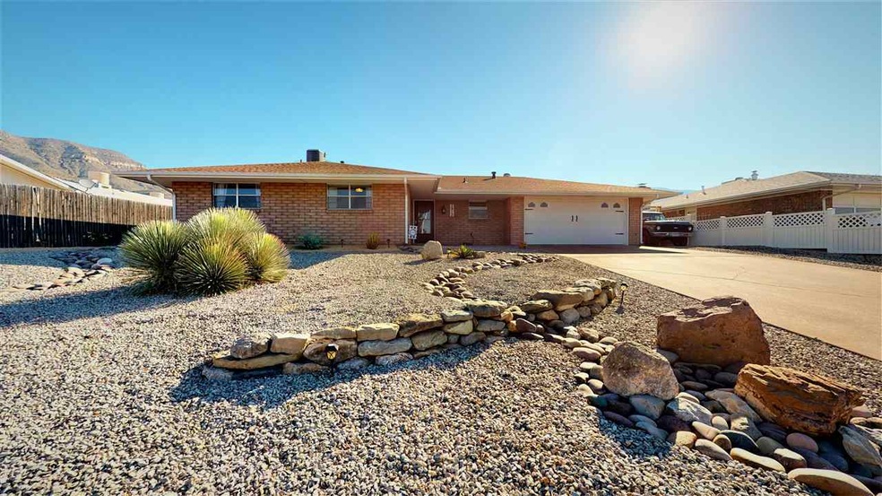 1912 Scenic Dr, Alamogordo, NM 88310 - photo 1