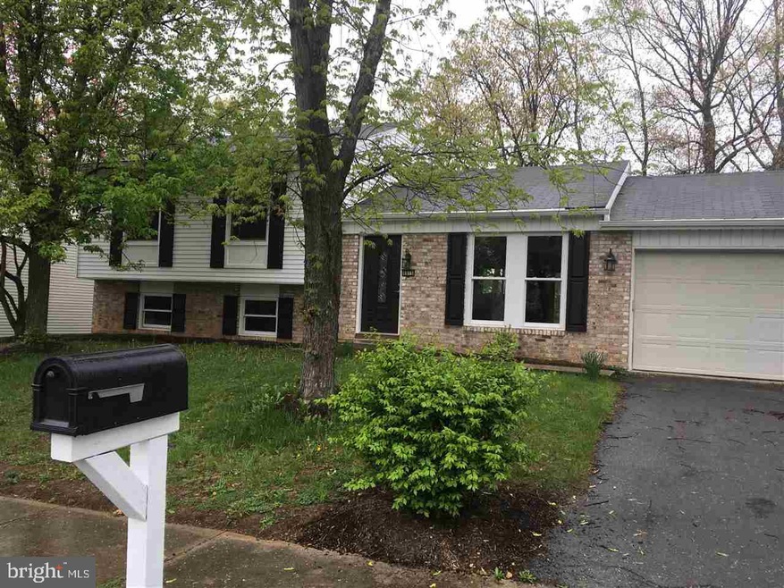 4816 Sweetbrier Dr, Harrisburg, PA 17111 - photo 1