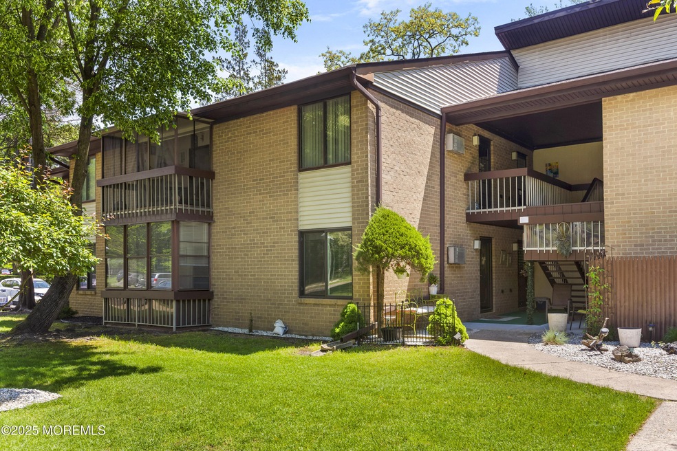 6 Pine Cluster Cir unit F, Manalapan, NJ 07726 - photo 1