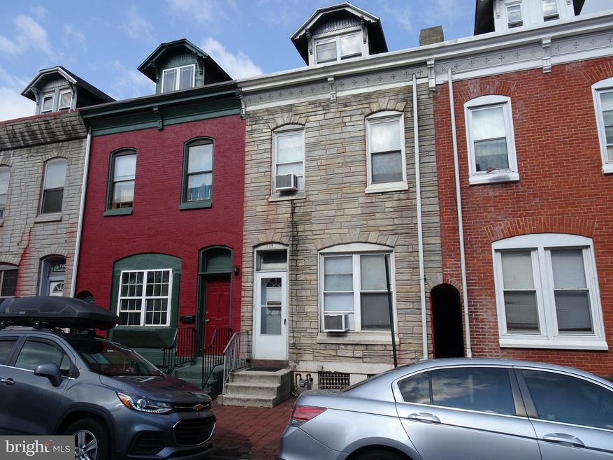 714 N 11th St, Reading, PA 19604 - photo 1