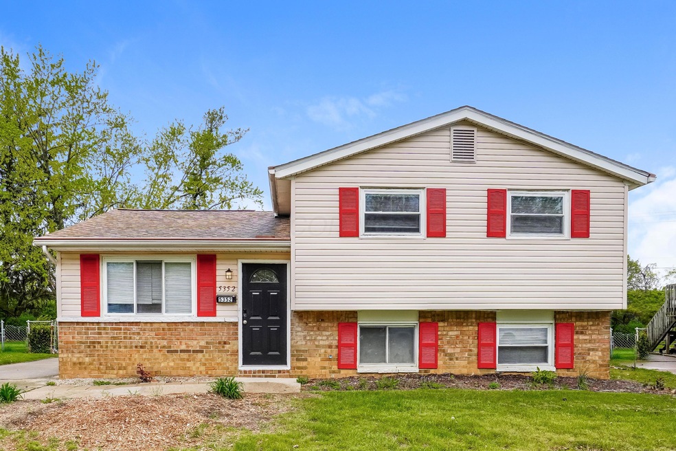 5352 Carbondale Dr, Columbus, OH 43232 - photo 1