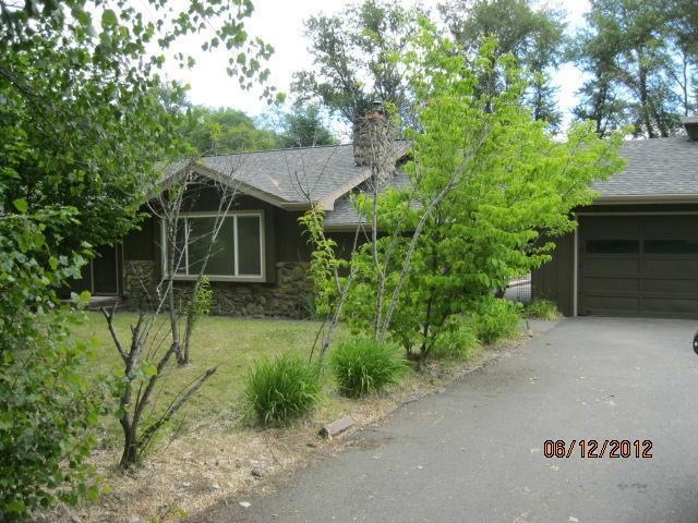 105 Wilmar Ave, Grants Pass, OR 97527 - photo 1