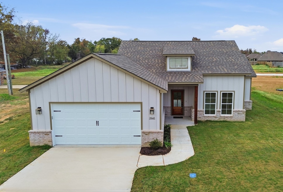 1941 Rossie Lee Dr, Bossier City, LA 71112 - photo 1