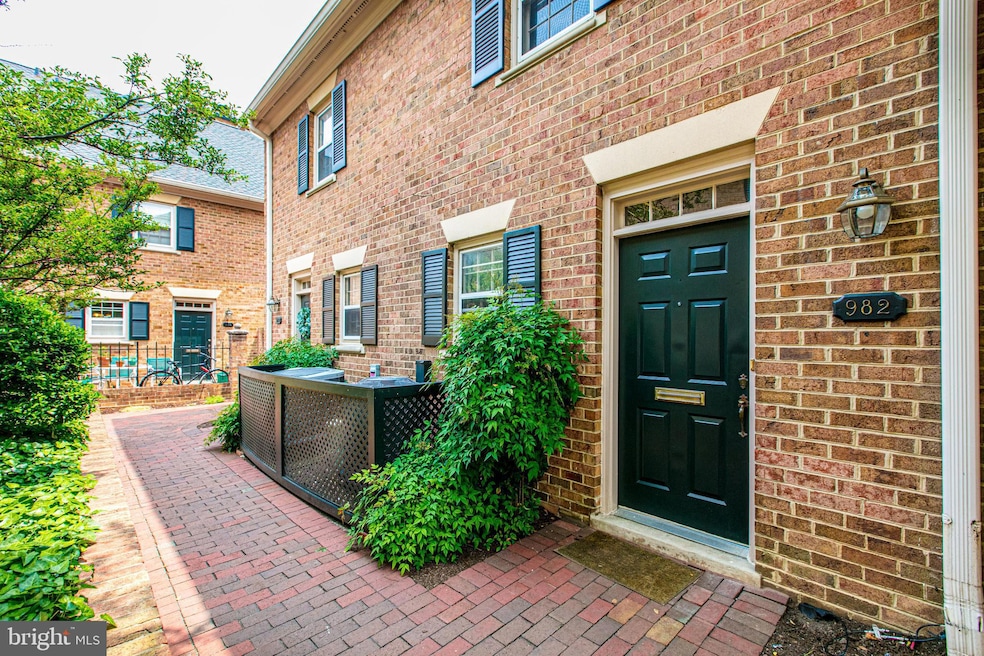 Sold $625,000 • Co-Listing Agent