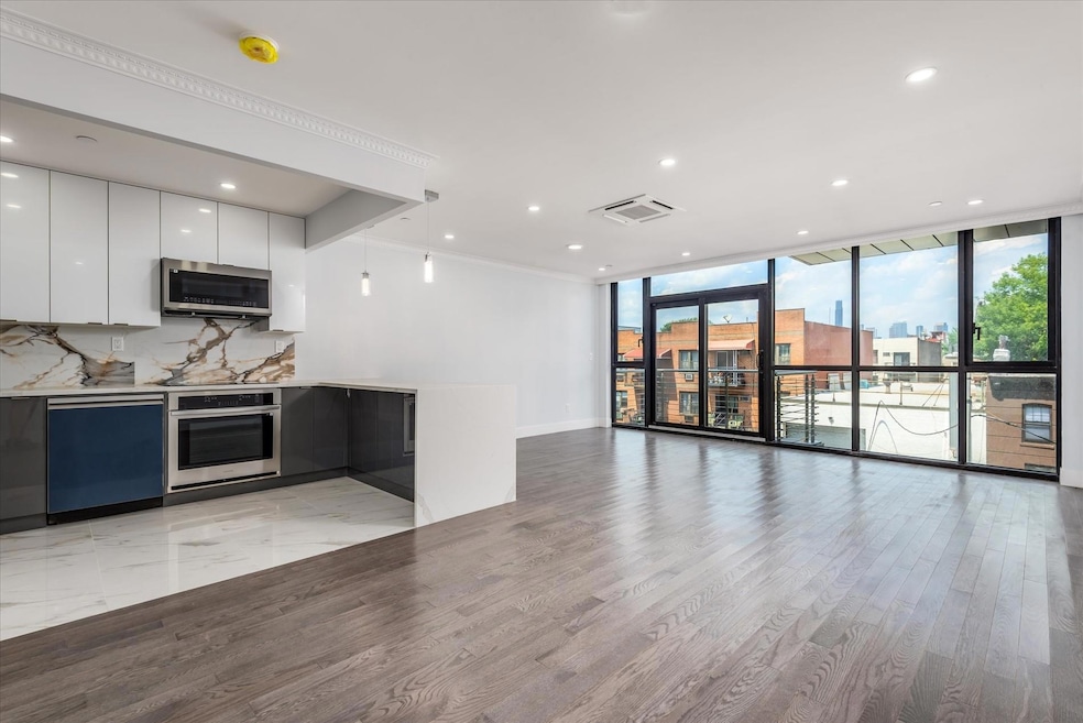 For Sale $1,290,000