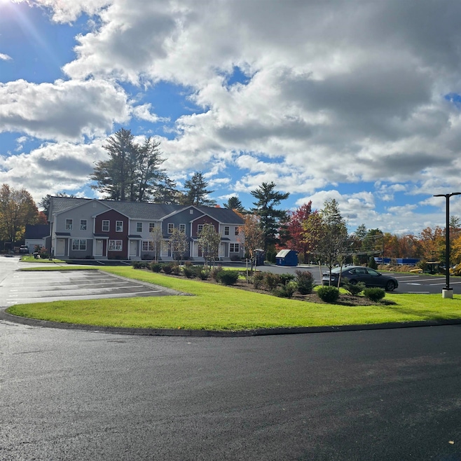 5 Meg Way Ct unit E, Hooksett, NH 03106 - photo 1