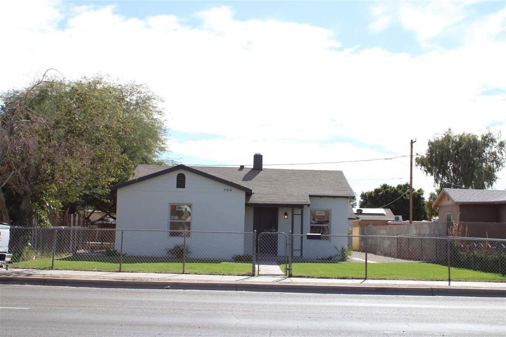 709 W 1st St, Yuma, AZ 85364 - photo 1