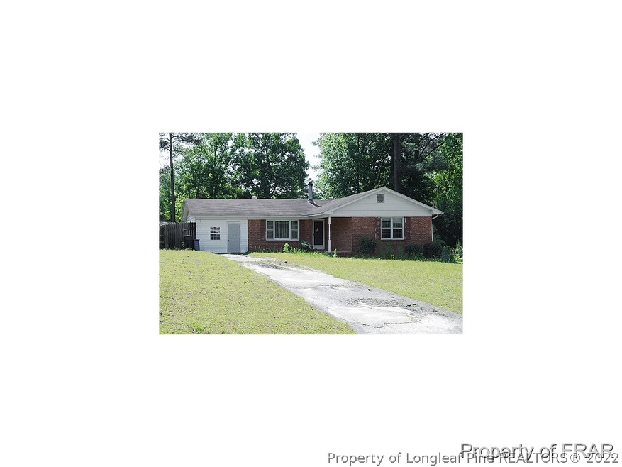 258 Brewster Dr, Fayetteville, NC 28303 - photo 1