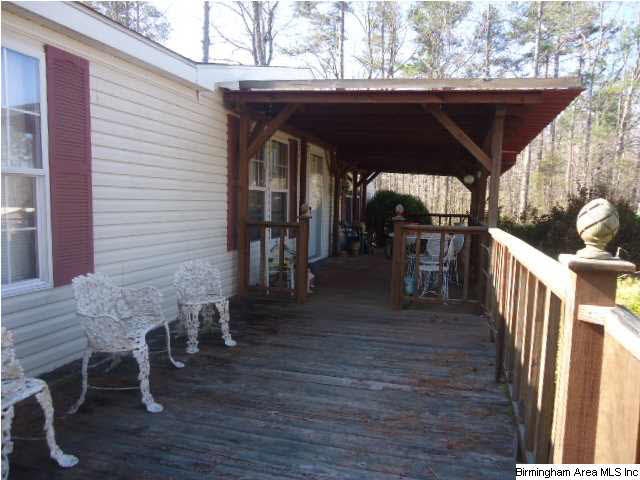 Don't you want to sit on this relaxing front porch