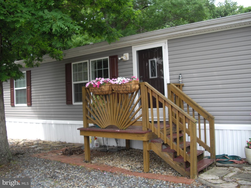 9905 Rhodes Way, White Plains, MD 20695 - photo 1