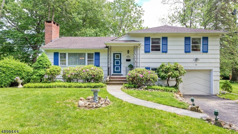 54 Brooklake Rd, Florham Park, NJ 07932 - photo 1