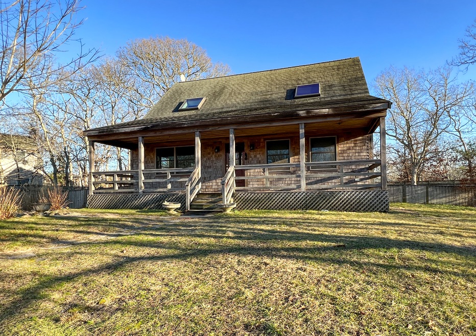 77 20th St S, Edgartown, MA 02539 - photo 1