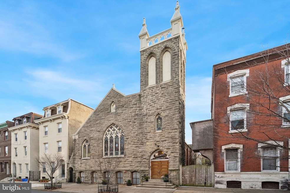 1722 Mount Vernon St unit 1, Philadelphia, PA 19130 - photo 1