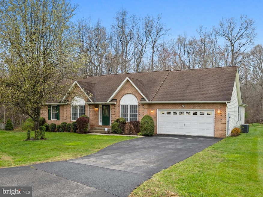 7960 Pebble Creek Ct, Waldorf, MD 20603 - photo 1