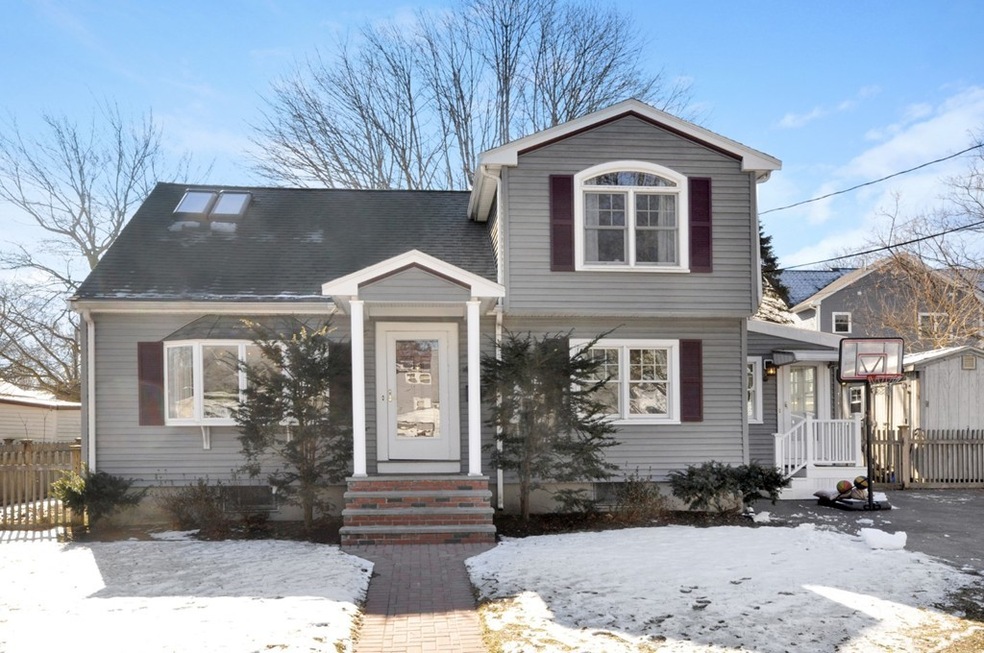 44 Wilbur Ave, Arlington, MA 02476 - photo 1