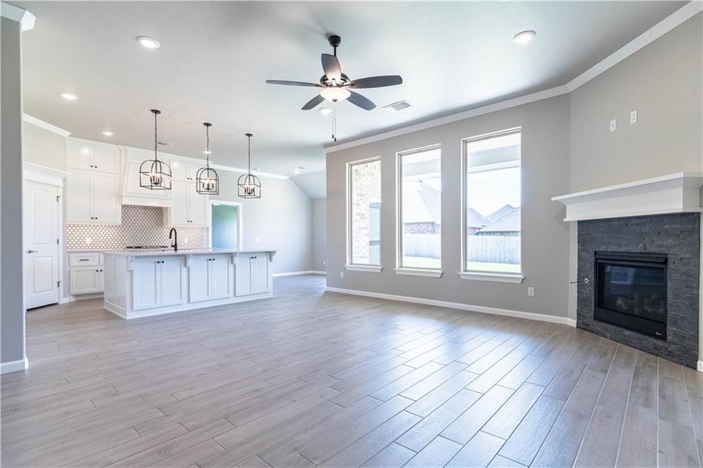 600 NW 198th St, Edmond, OK 73012 - photo 1