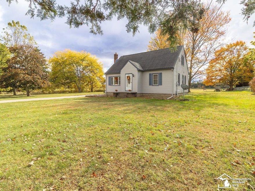 559 E Erie Rd, Temperance, MI 48182 - photo 1