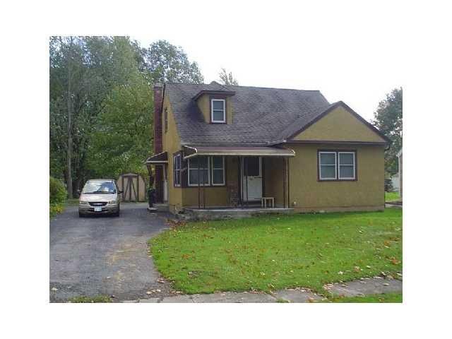 445 E Stenzil St, North Tonawanda, NY 14120 - photo 1