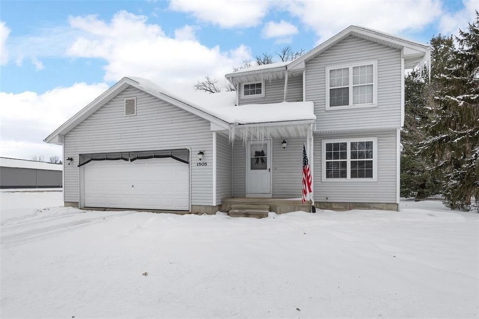1505 Rock Island Dr, Ely, IA 52227 - photo 1