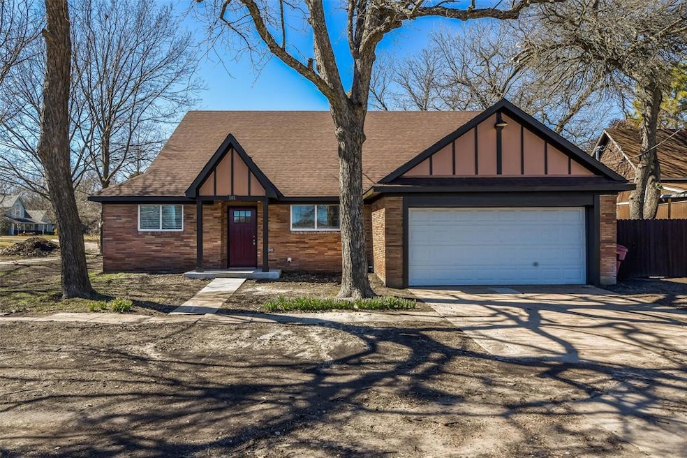 101 N Blanton, Whitewright, TX 75491 - photo 1