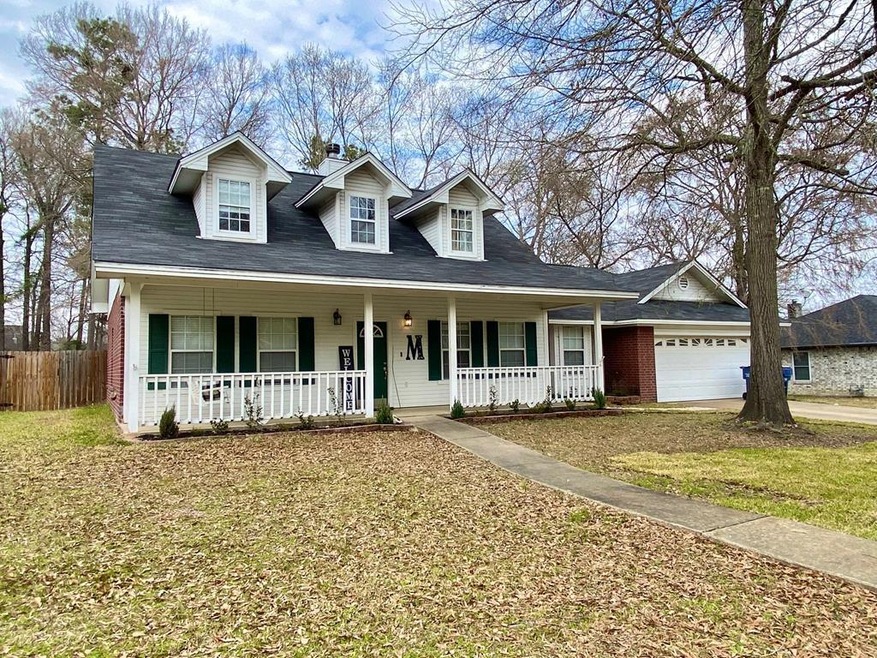 132 Hunters Glen Dr, Lufkin, TX 75904 - photo 1