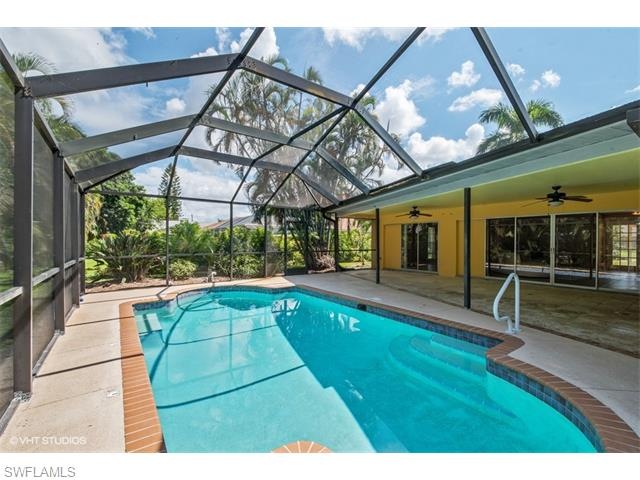 Pool with Heat Pump