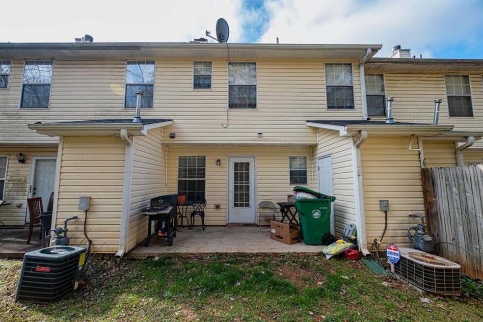 4319 Village Square Ln, Stone Mountain, GA 30083 - photo 1