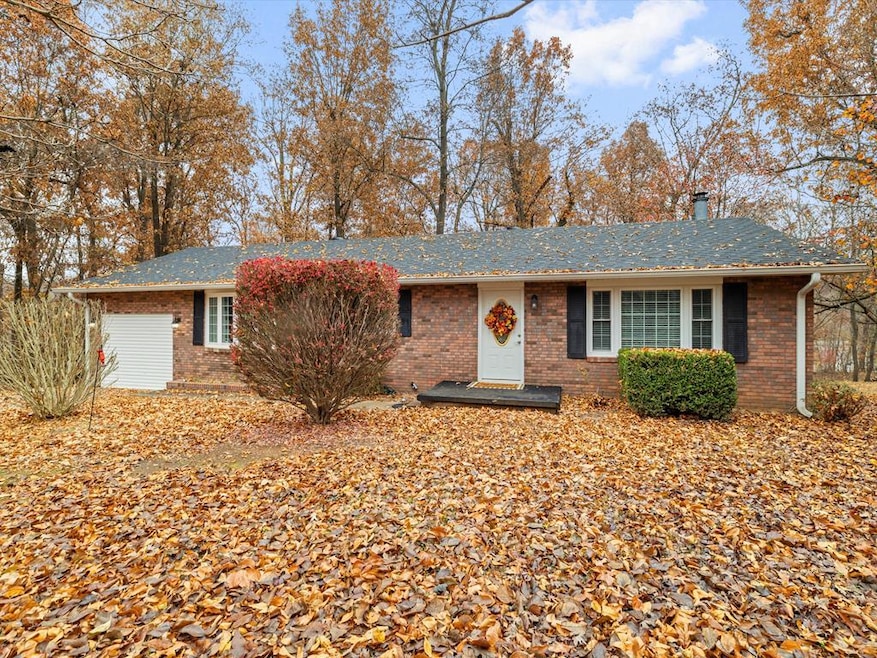 1118 Pearl Dr, Madisonville, KY 42431 - photo 1