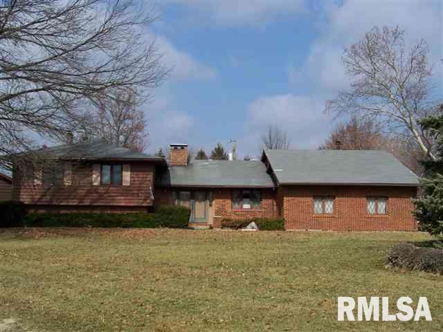 350 Northgate St, Lincoln, IL 62656 - photo 1