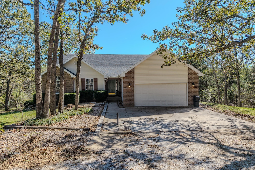 Pending $499,900 • Co-Listing Agent