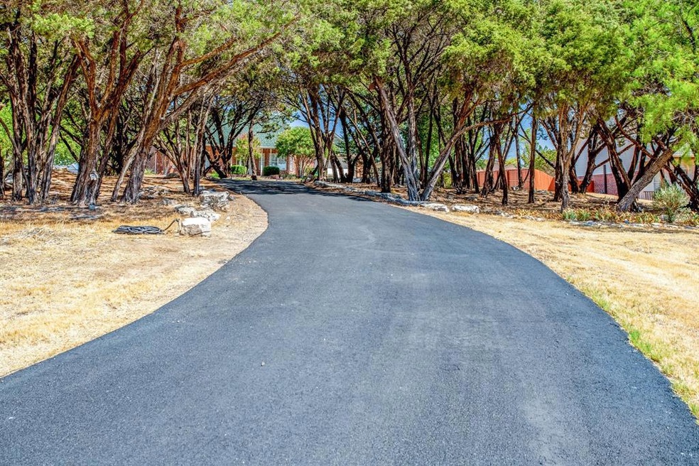 2208 Tanton Sound Ct, Granbury, TX 76049 - photo 1