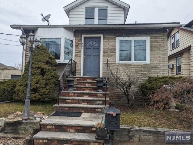 505 Victor St unit 2, Saddle Brook, NJ 07663 - photo 1