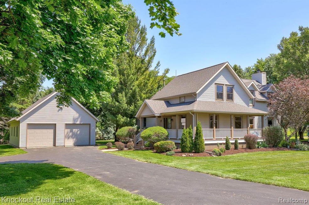 9270 Frankenmuth Rd, Vassar, MI 48768 - photo 1