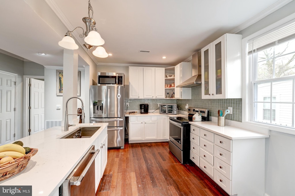 404 Balboa Ave, Capitol Heights, MD 20743 - photo 1