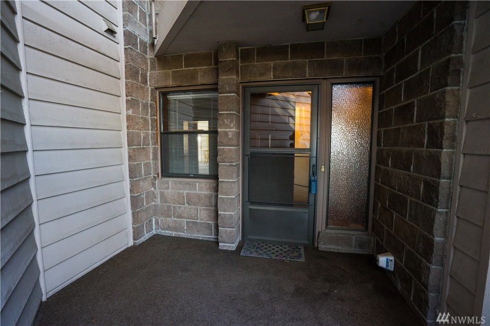 121 Front St unit 14, Lynden, WA 98264 - photo 1