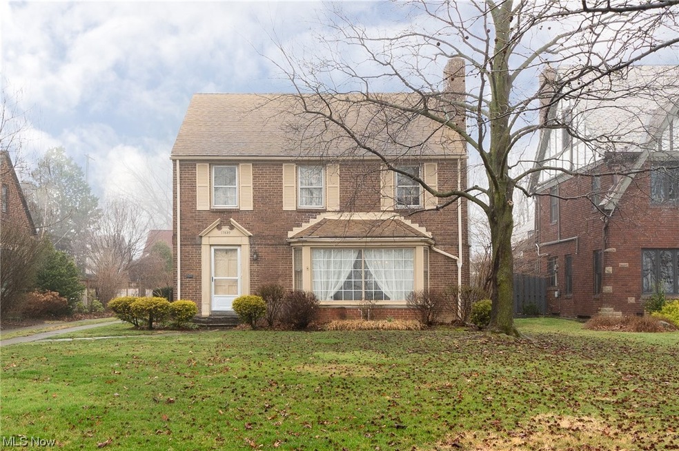 Welcome to 17620 Riverside Drive