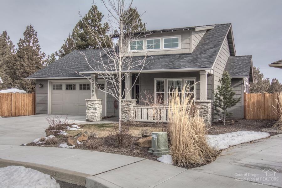 20390 Penhollow Ln, Bend, OR 97702 - photo 1