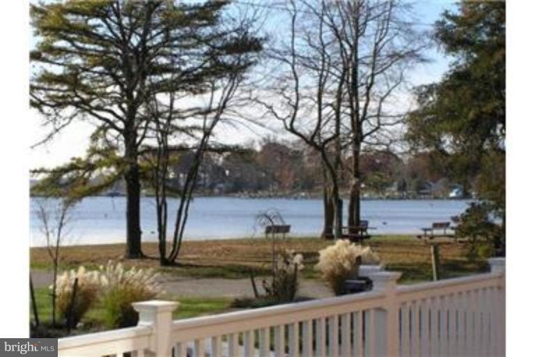 265 Beach Rd, Pasadena, MD 21122 - photo 1